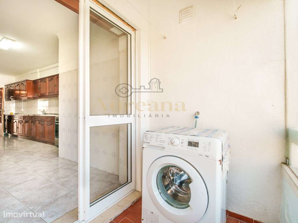 Apartamento T3 com elevador - Centro de Fátima-8