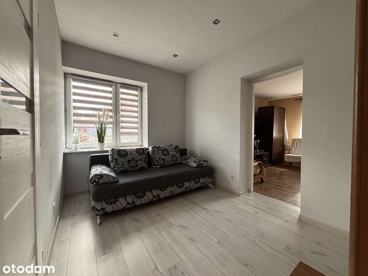 Dom z potencjałem w dobrej lokalizacji-12