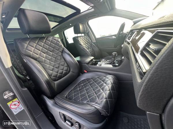 VW Touareg 3.0 TDI V6 Executive Edition - 22