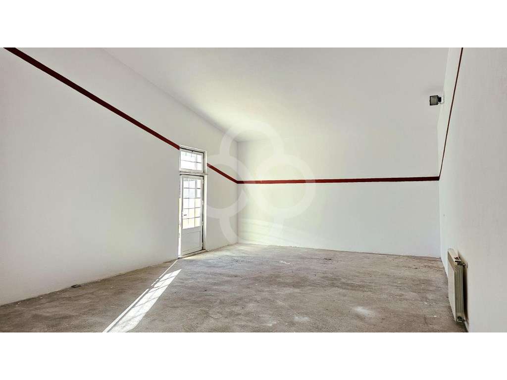 Quinta 2,4 hectares com moradia T5 em Aveiras de Cima Azambuja-41