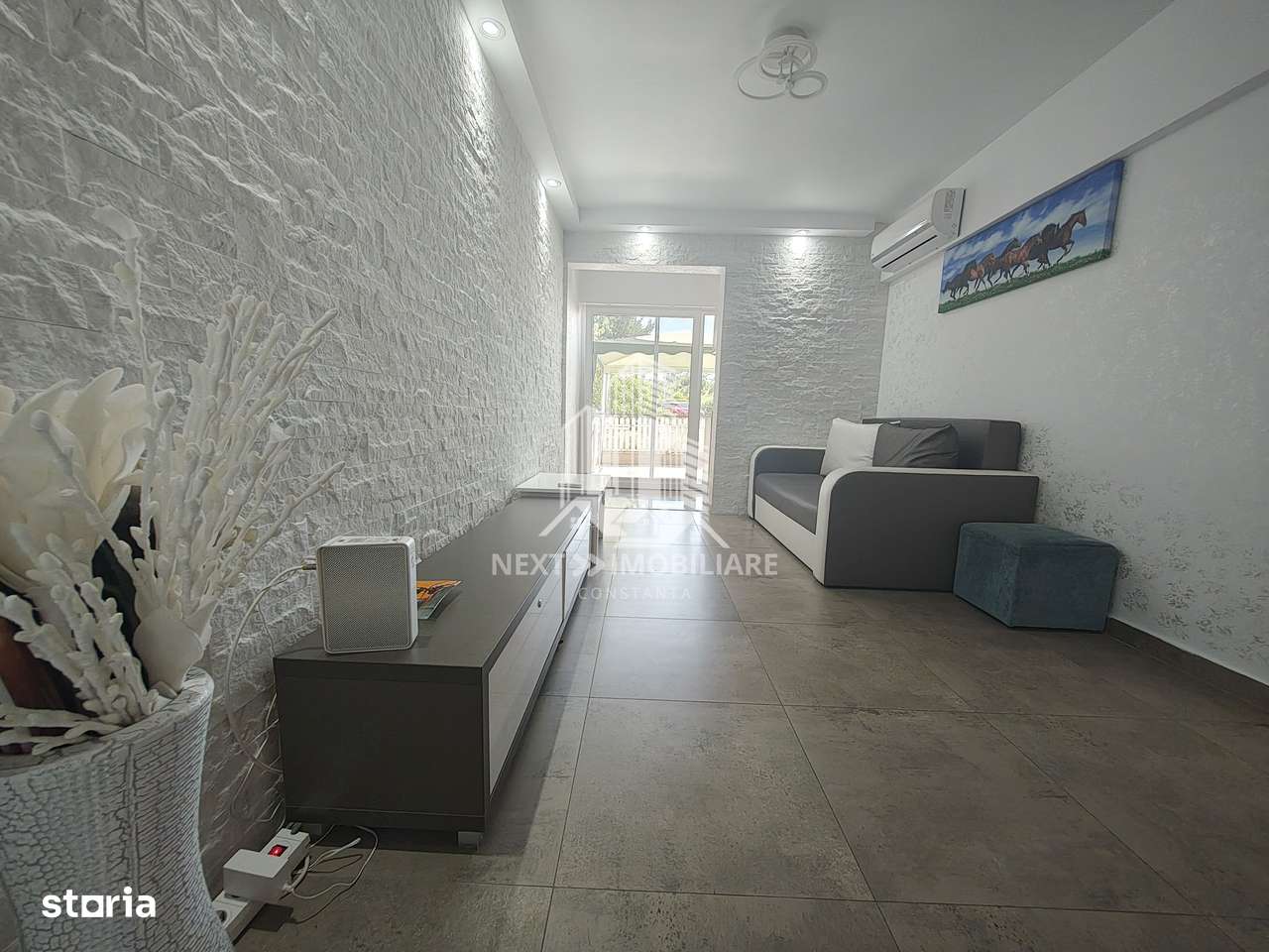 Apartament 2 camere - loc parcare si terasa, Saturn - Imagine principală: 2/9