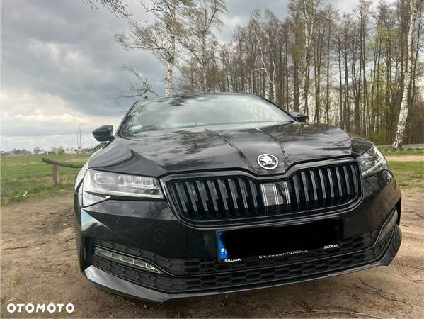 Skoda Superb 2.0 TDI Sportline DSG - 2