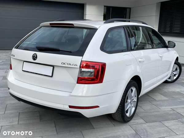 Skoda Octavia 1.5 TSI ACT Style DSG - 4