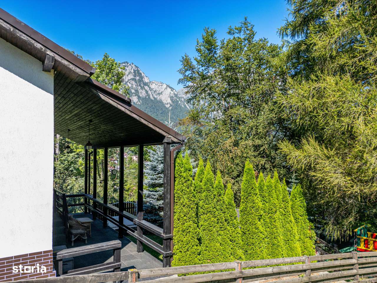 Casă P+M cu 6 camere în Bușteni - Zona Zamora - Imagine principală: 4/20