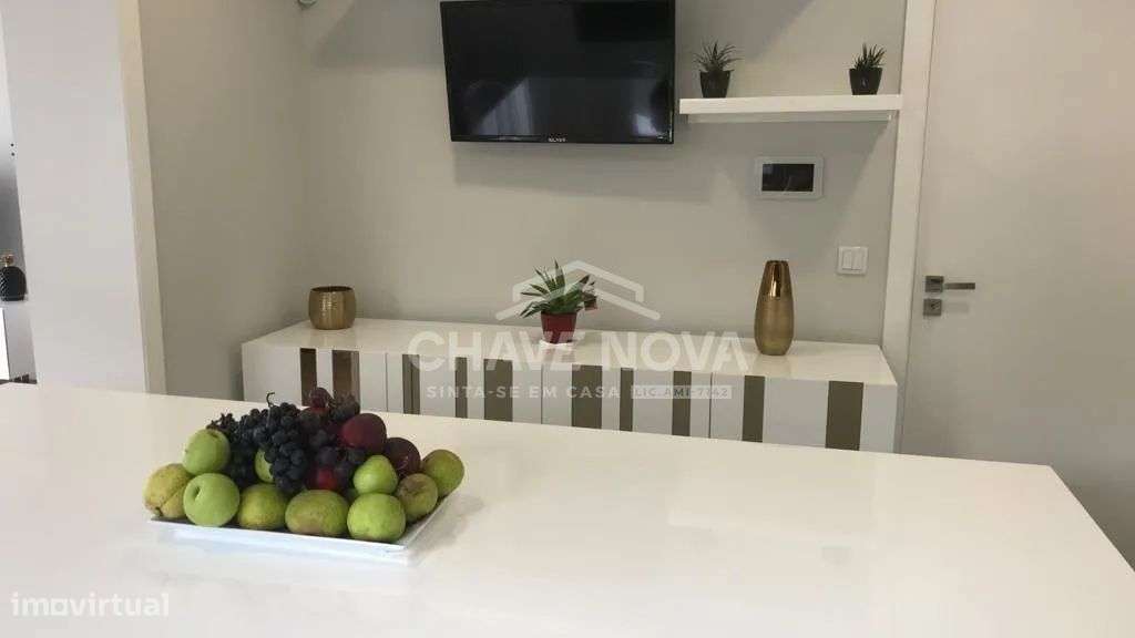 Moradia T3 Independente com Piscina – Madalena (a 1,5 km da Praia)-6