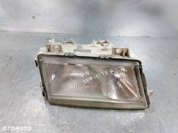 LAMPA PRAWA PRZÓD MERCEDES-BENZ SPRINTER I 14377400 - 2