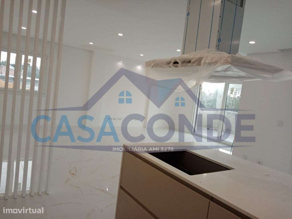 Moradia Isolada Duplex C/Piscina-31