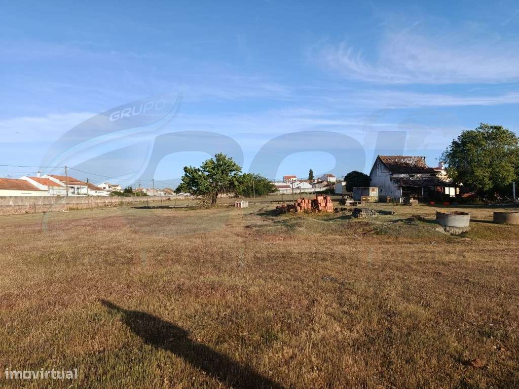 LOTE PARA CONSTRUÇÃO DE 40 APARTAMENTOS E 23 MORADIAS-6