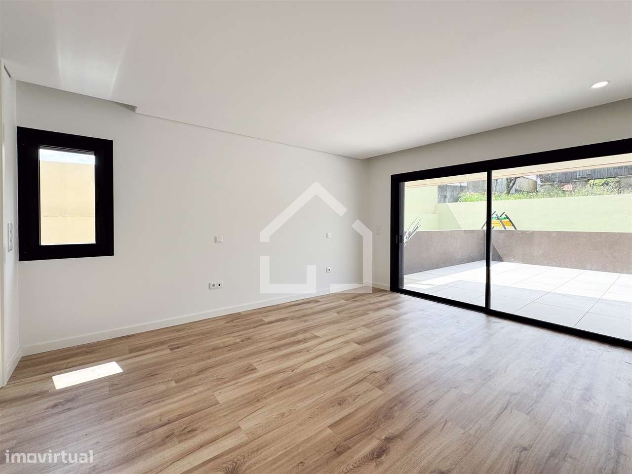 Apartamento T2 Venda em Santa Maria da Feira, Travanca, Sanfins e Espa-9