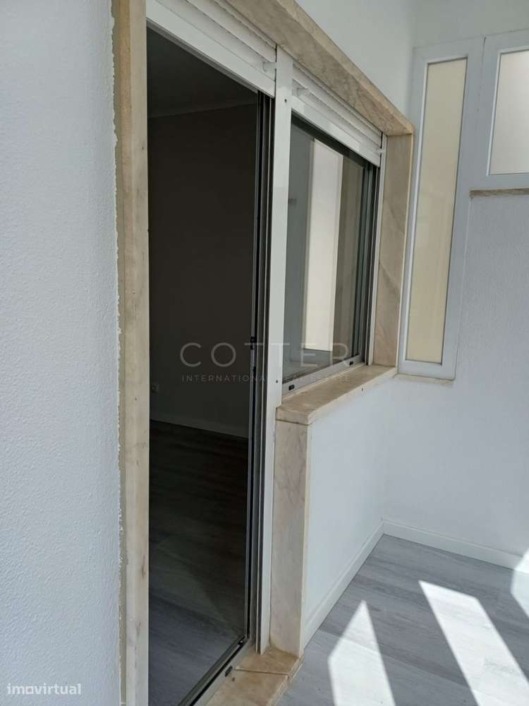 Apartamento T2 Remodelado em Oeiras-22