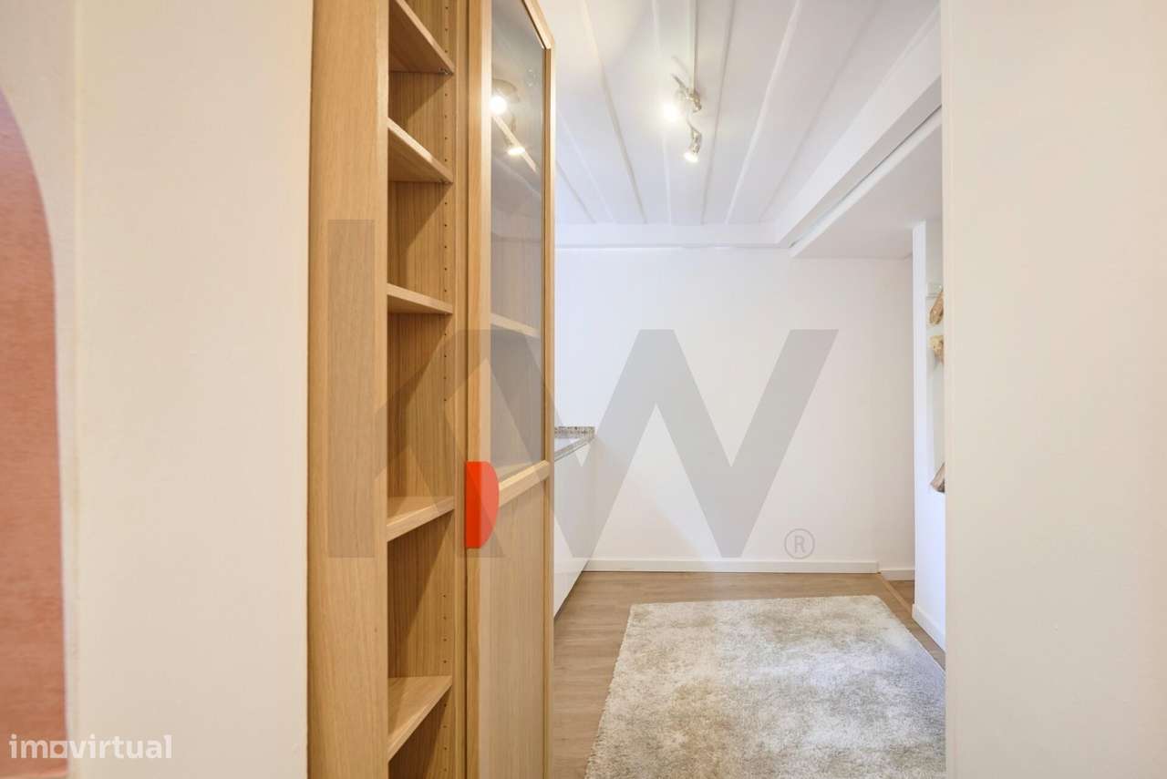 APARTAMENTO RENOVADO T1+1 JUNTO AO CASTELO SÃO JORGE-12