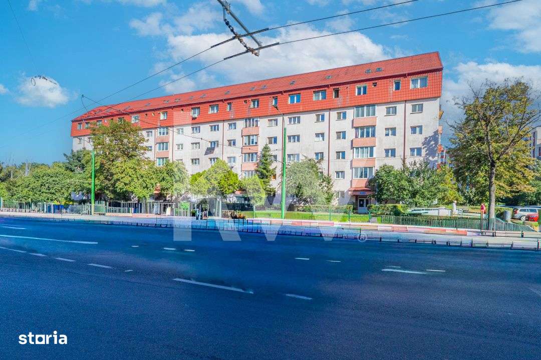 Apartament spatios, scara interioara, doua bai, in zona Faget - Imagine principală: 1/17