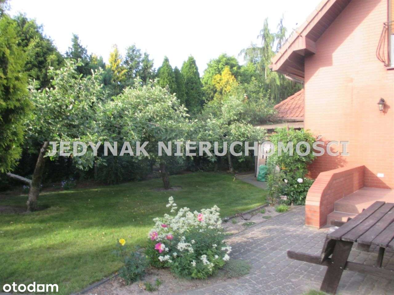 Dom, 96,80 m², Murowaniec-5
