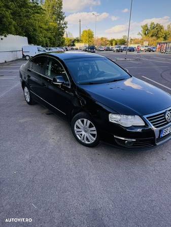 Volkswagen Passat Variant 2.0 TDI Sportline Aut - 3