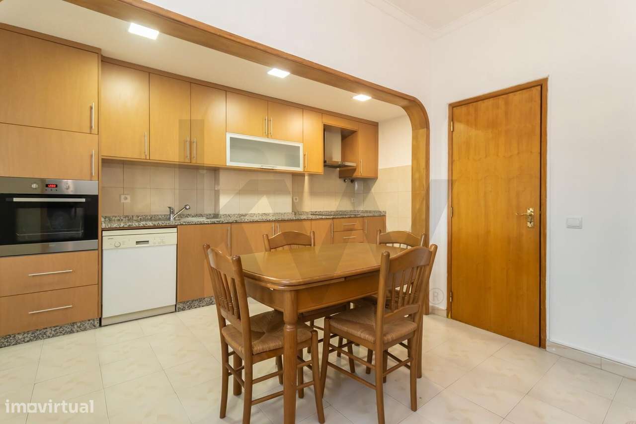 Apartamento T3 REMODELADO na Cruz de Pau, Amora, a 15 min de Lisboa - Grande imagem: 2/40