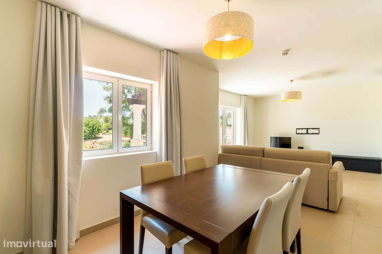 Elegante Apartamento T1 com agradável varanda em Resort-6