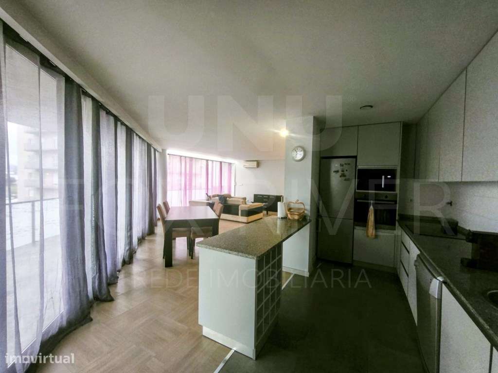 Apartamento T3 - Centro de Valença-7