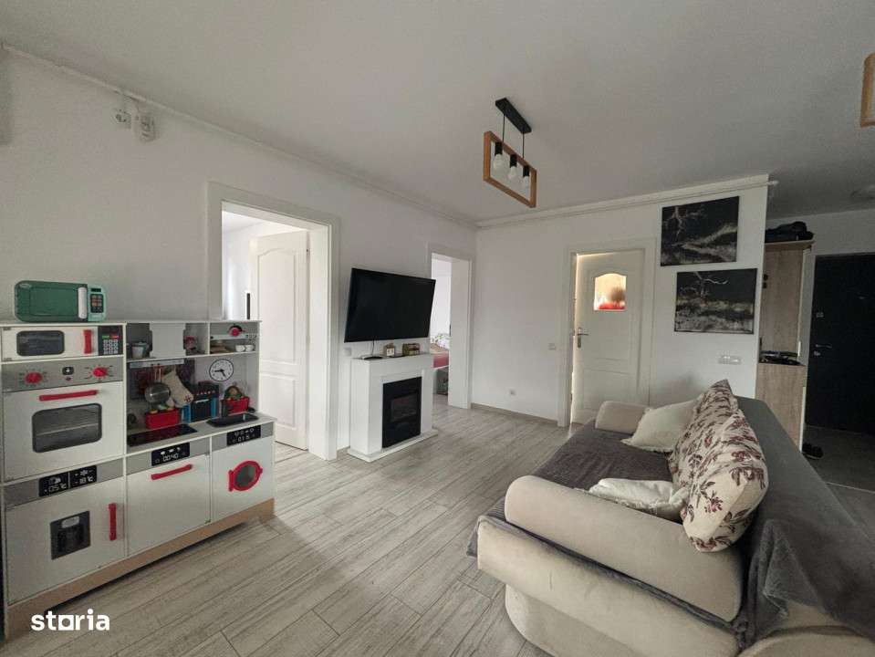 Vanzare - Apartament 3 camere, bloc nou, eraj 2, finisat, mobilat, 1 p - Imagine principală: 4/11