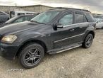 Dezmembrez Mercedes ML W164 320CDI Sport - 2