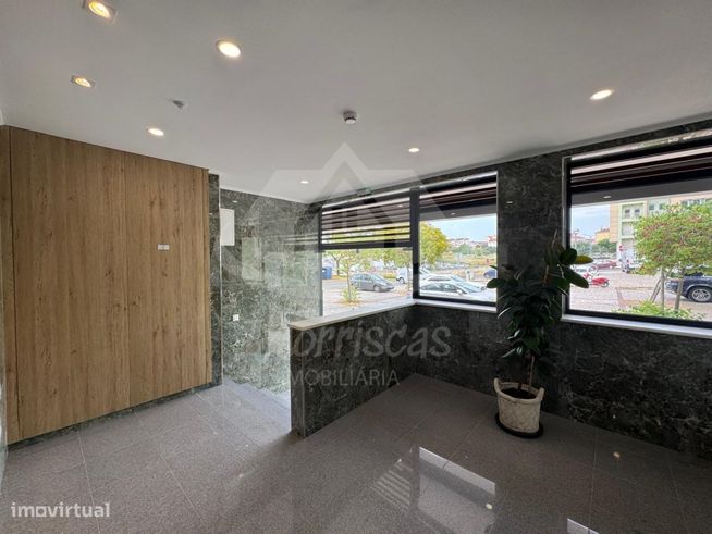 Apartamento T4 seminovo com terraço, no Parque das Oliveiras em Cam...-40