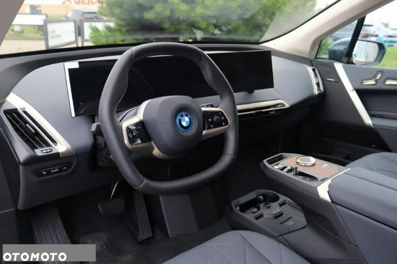 BMW iX xDrive50 - 15