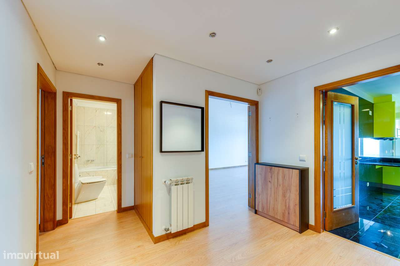 Apartamento T3 Venda em Ramalde,Porto-15