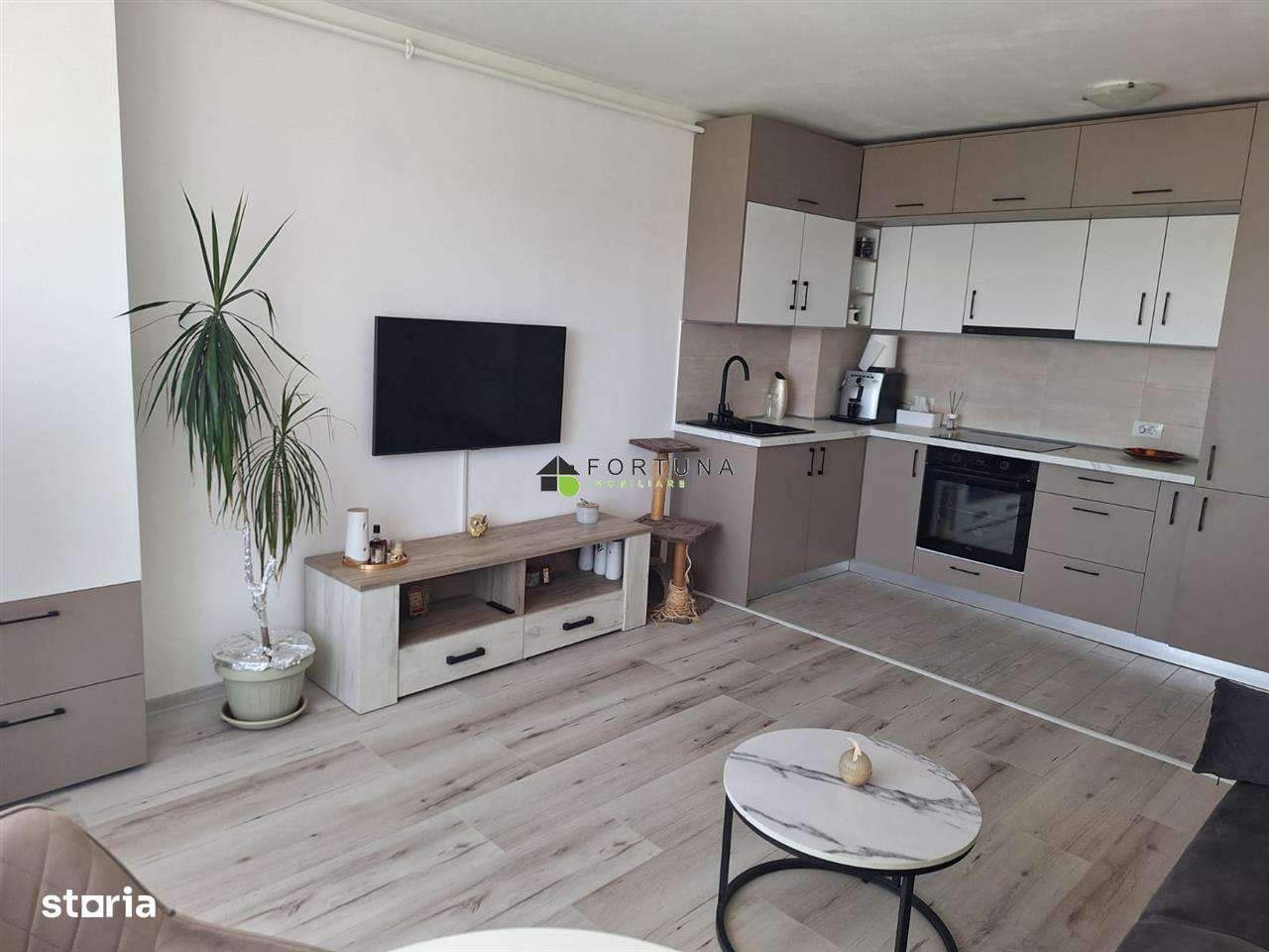 Apartament 2 camere tip studio, zona Coresi, mobilat si utilat-0