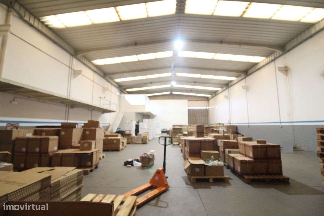 Excelente Armazém em Esmoriz - Grande imagem: 4/17