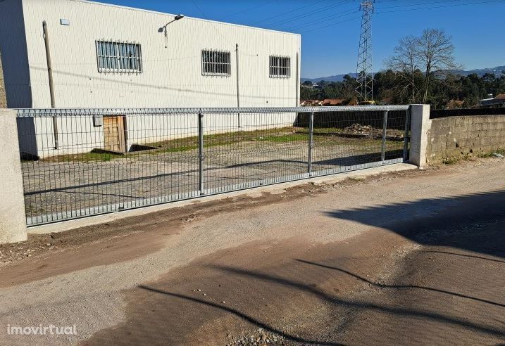 Armazém industrial em Sequeiro - Santo Tirso