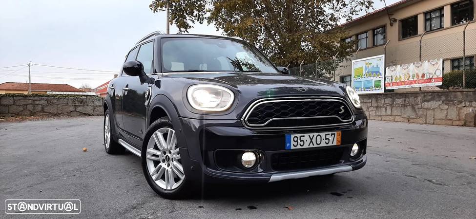 MINI Countryman Cooper SE ALL4 Auto - 1