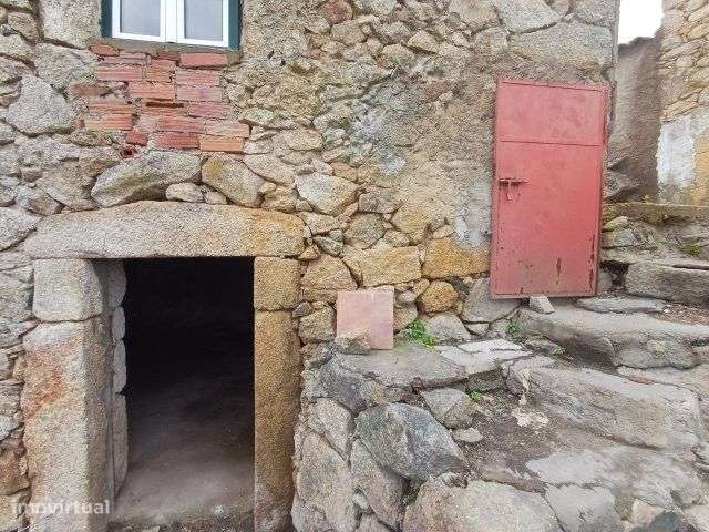 Moradia de 2 andares em Idanha-a-Nova - Grande imagem: 3/14