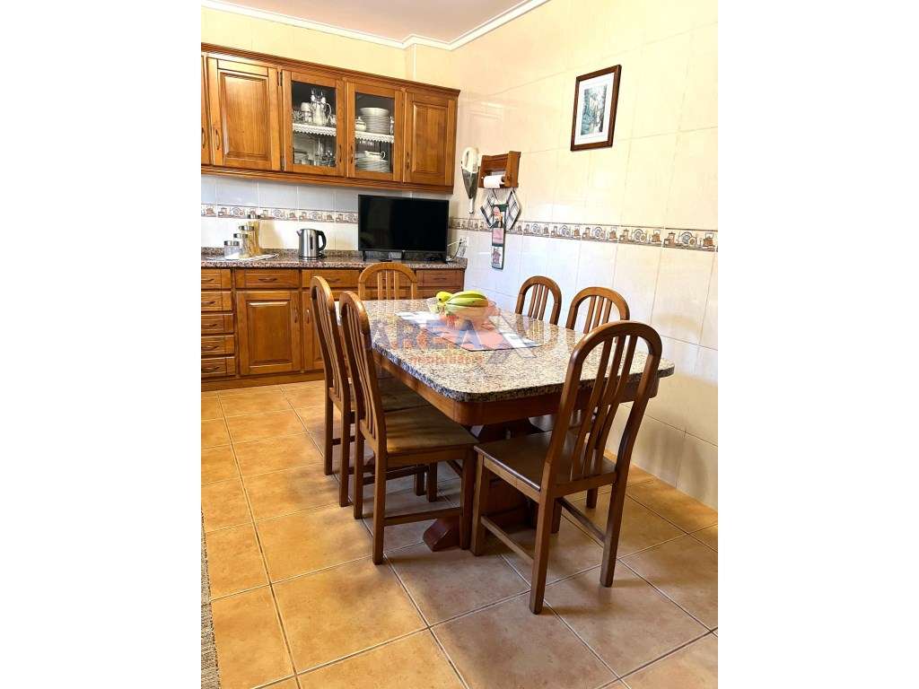 Moradia Geminada T3 em Vila de Cucujães-15