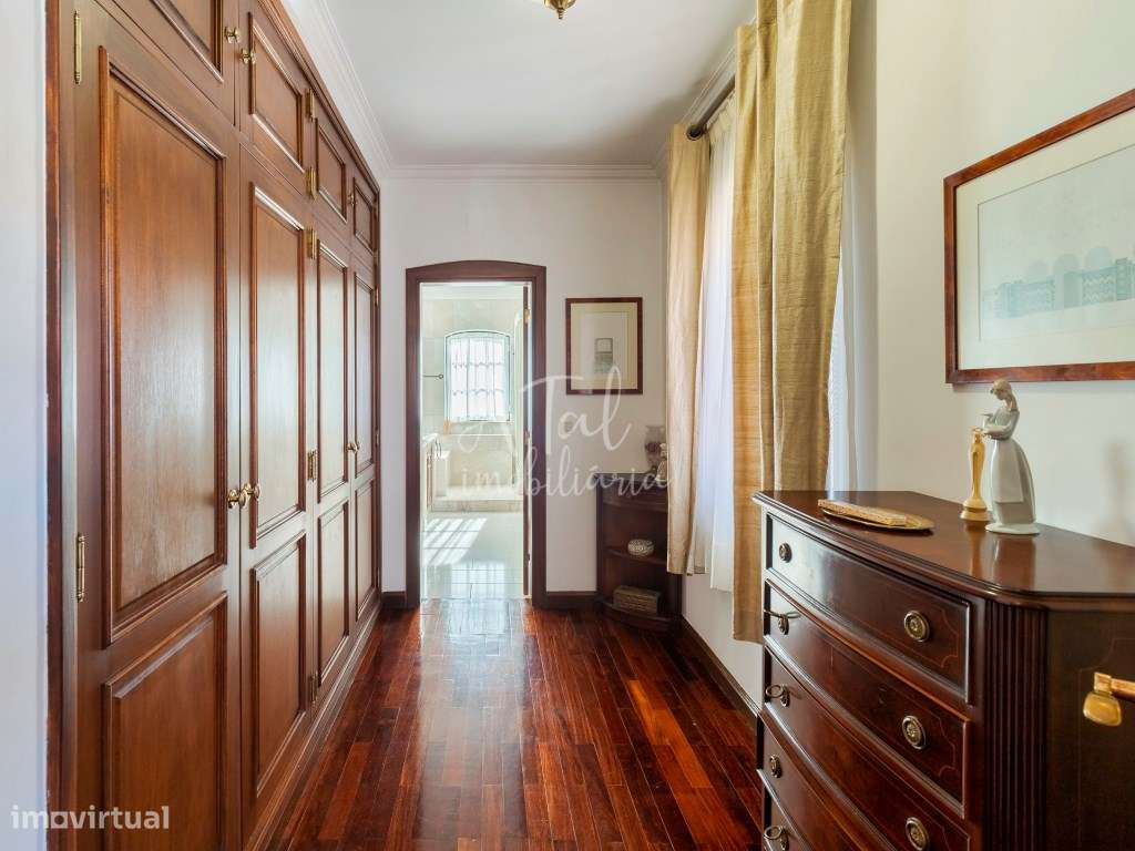 Moradia V6 centro do Montijo-25