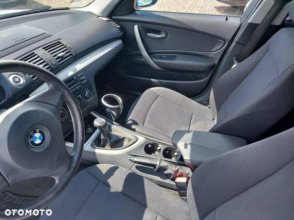 BMW Seria 1 118i - 11