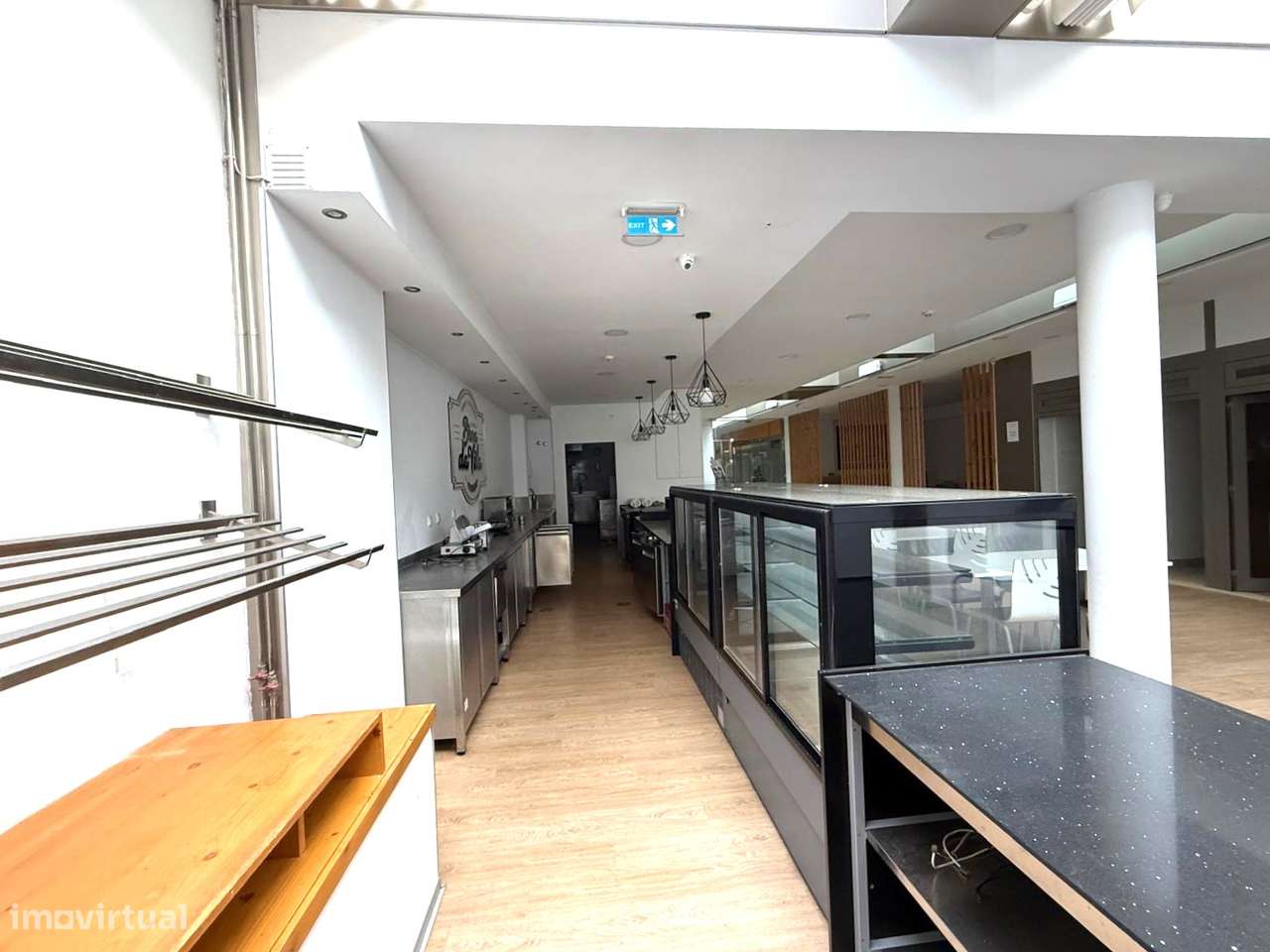 Estabelecimento comercial em Esmoriz-33