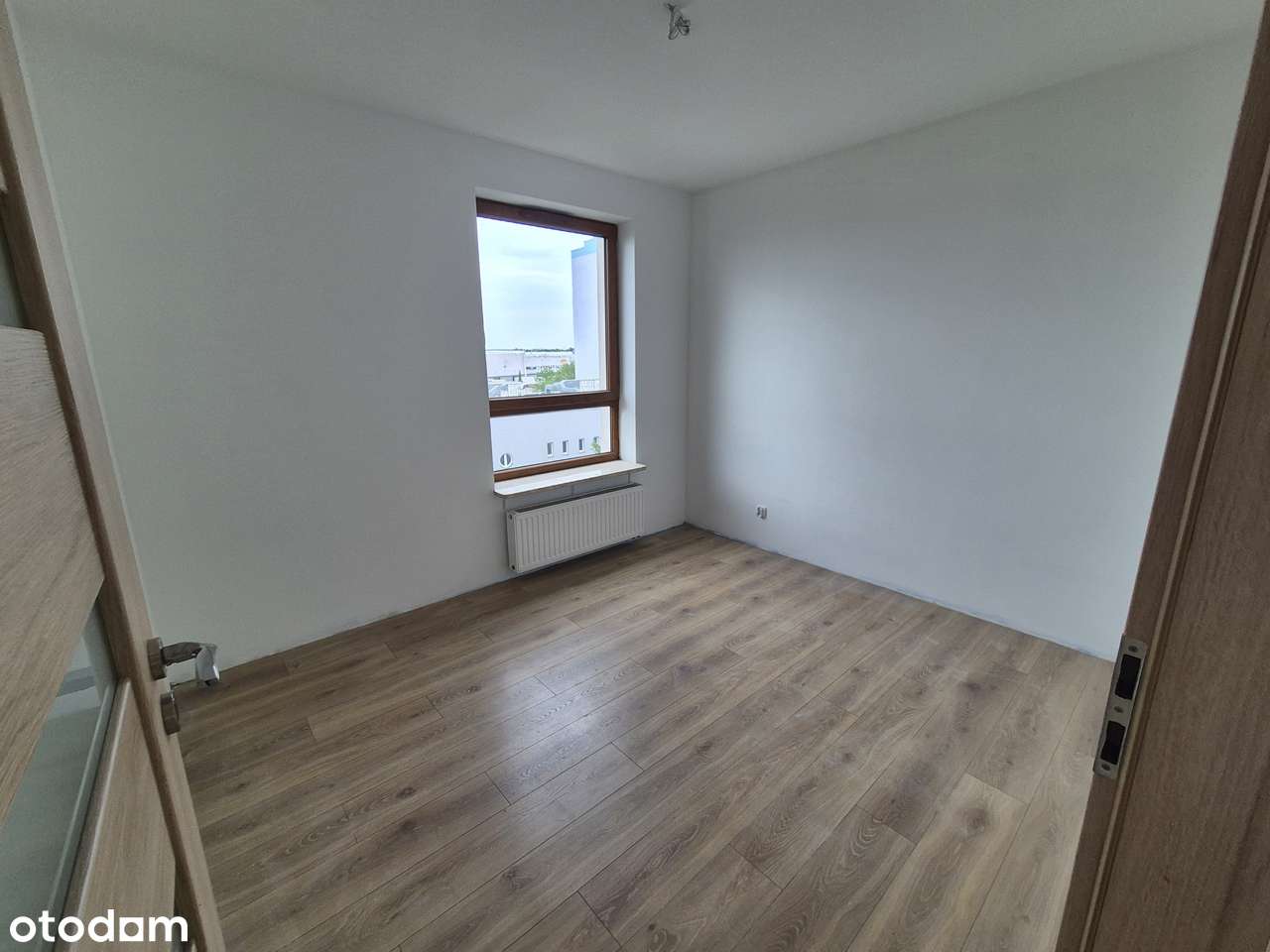 3 pokoje z 56 metrowym tarasem  na 4 piętrze-3