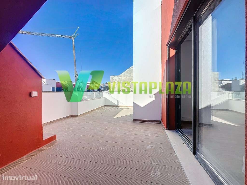 Moradia Geminada T3 Nova, excelente localização, Portimão - Grande imagem: 5/28