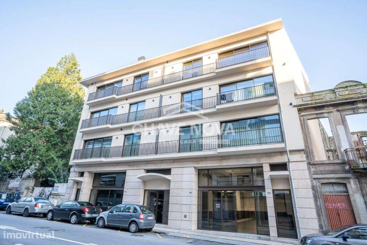 Apartamento T1 mobilado no coração do Porto – Camões 800-20