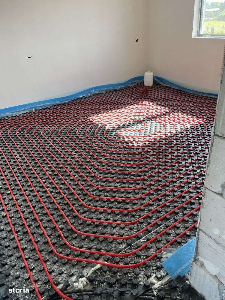 CASA DE VANZARE - ZONA CRANG - PETRESTI - Imagine principală: 4/8