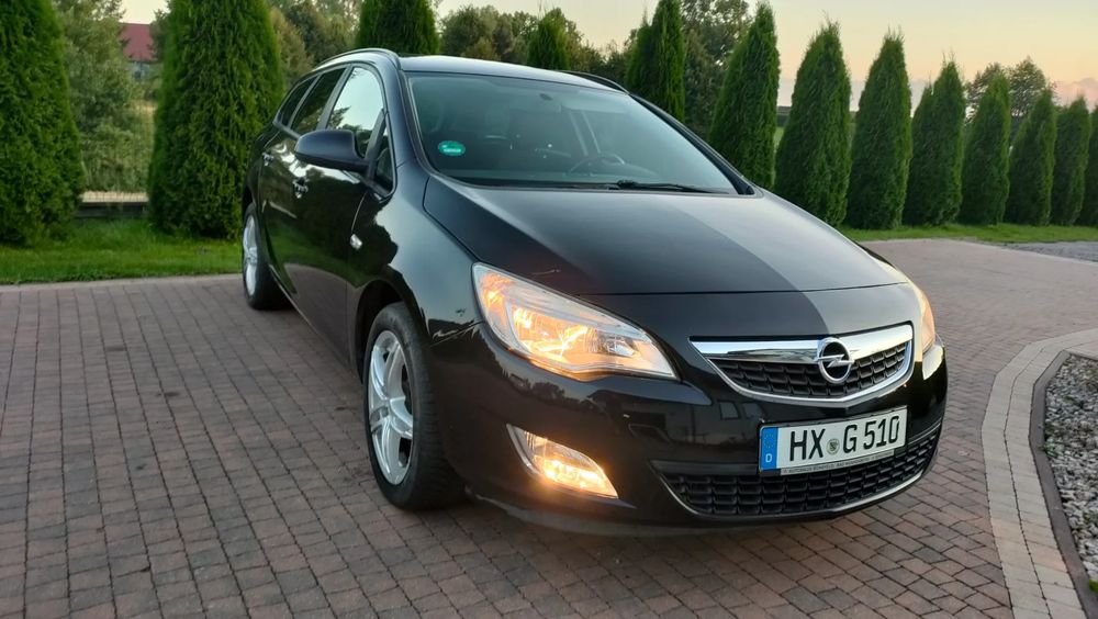Opel Astra J (2009-2019) 1.7 CDTI DPF Color Edition 2011
