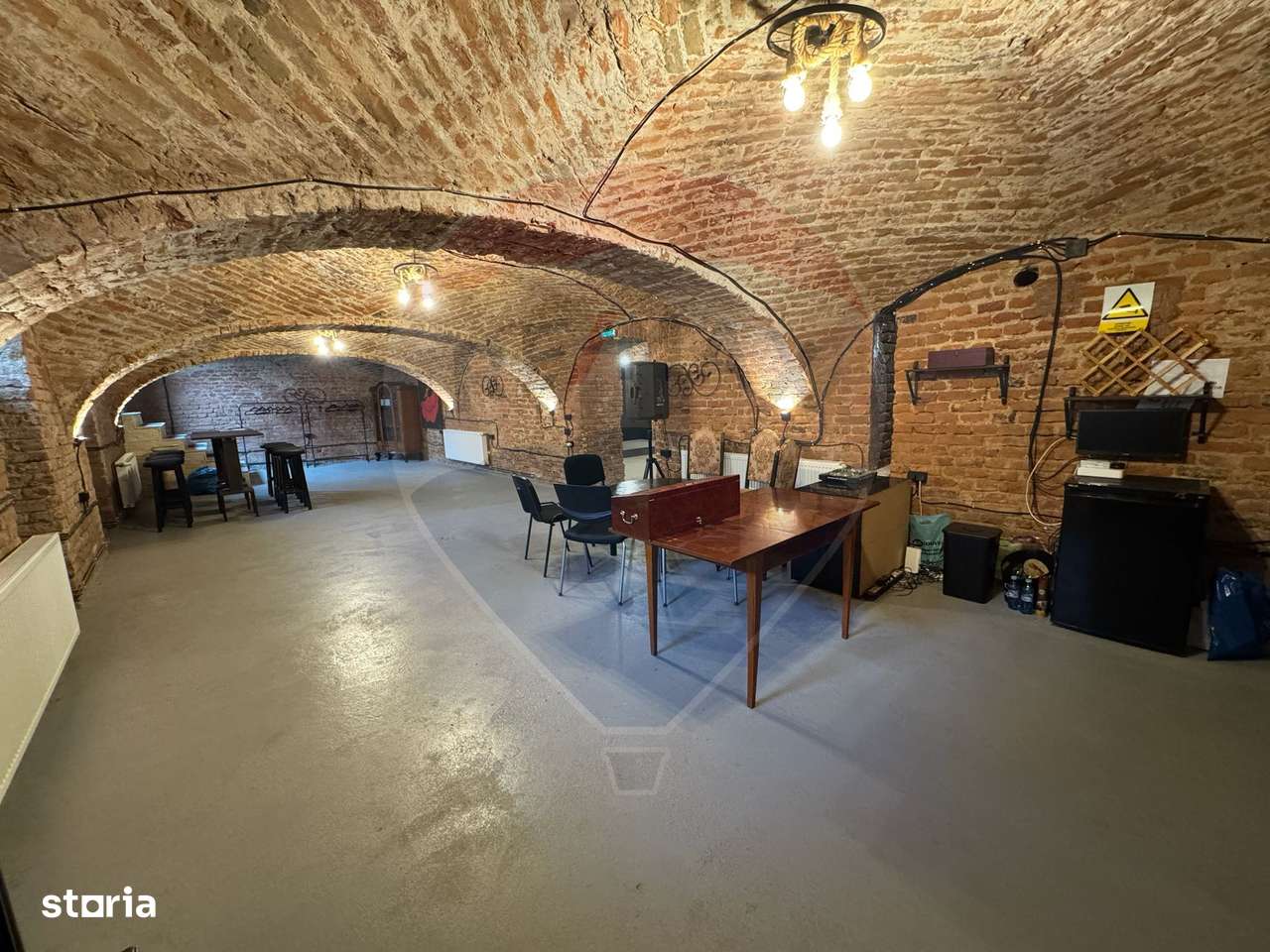 Spațiu de vanzare S.C.229 mp -zona centrala-10