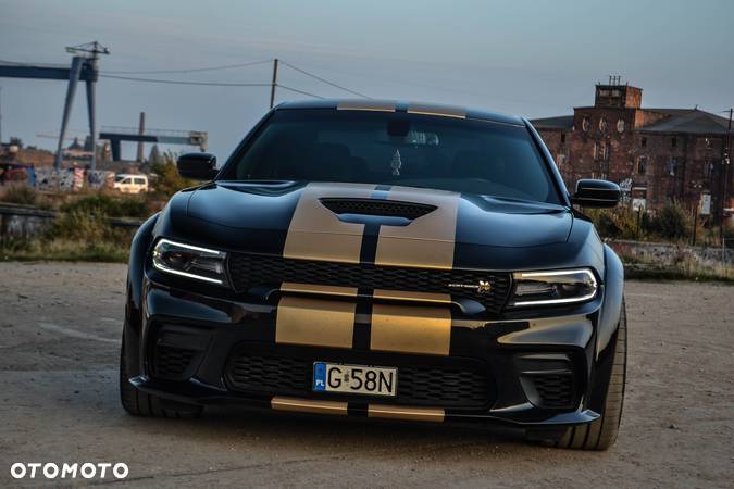 Dodge Charger 6.4 Scat Pack Widebody - 3