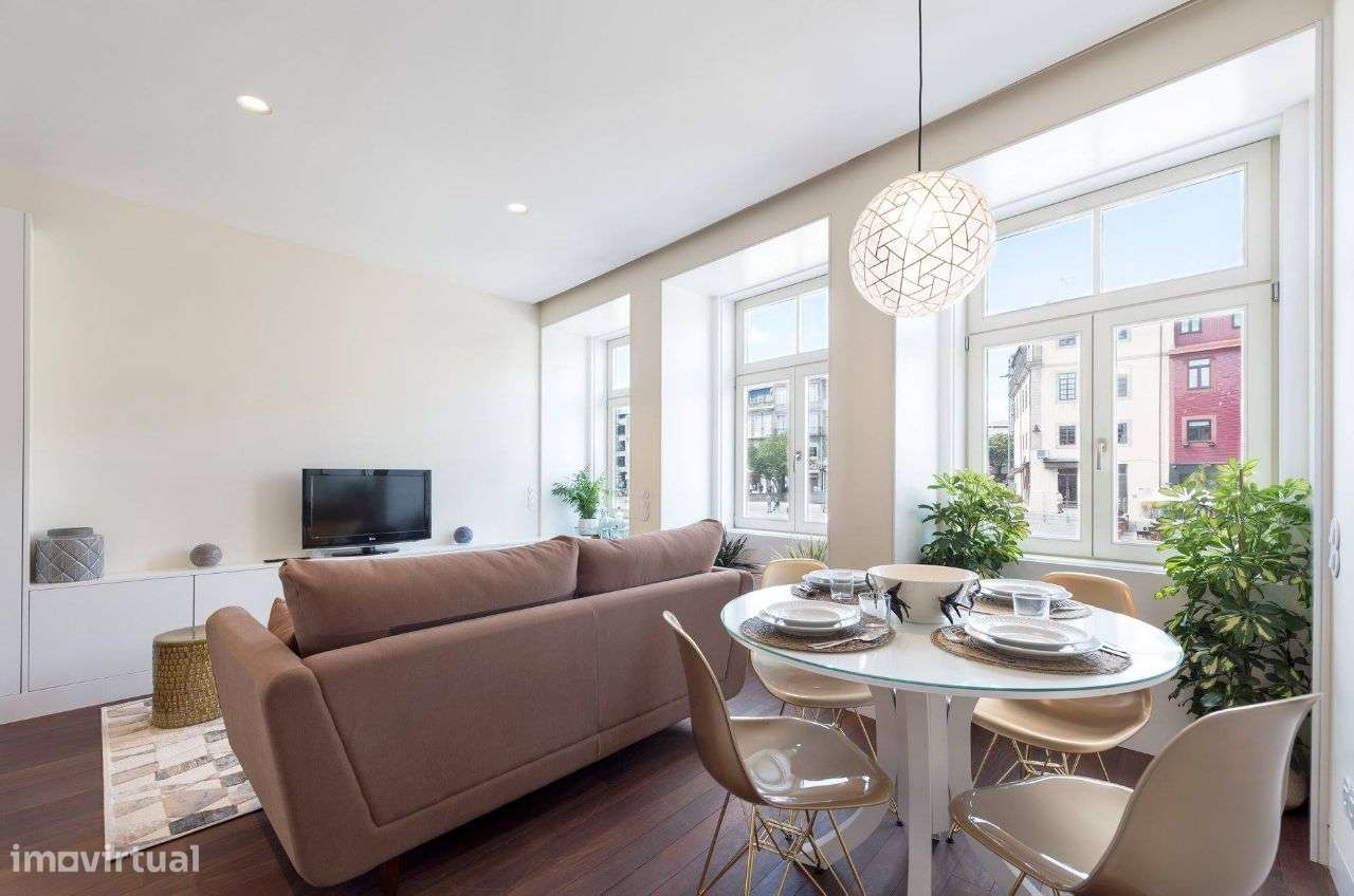 T1 Mobilado Praça dos Poveiros / Arrendamento Longa Duração - Grande imagem: 5/9