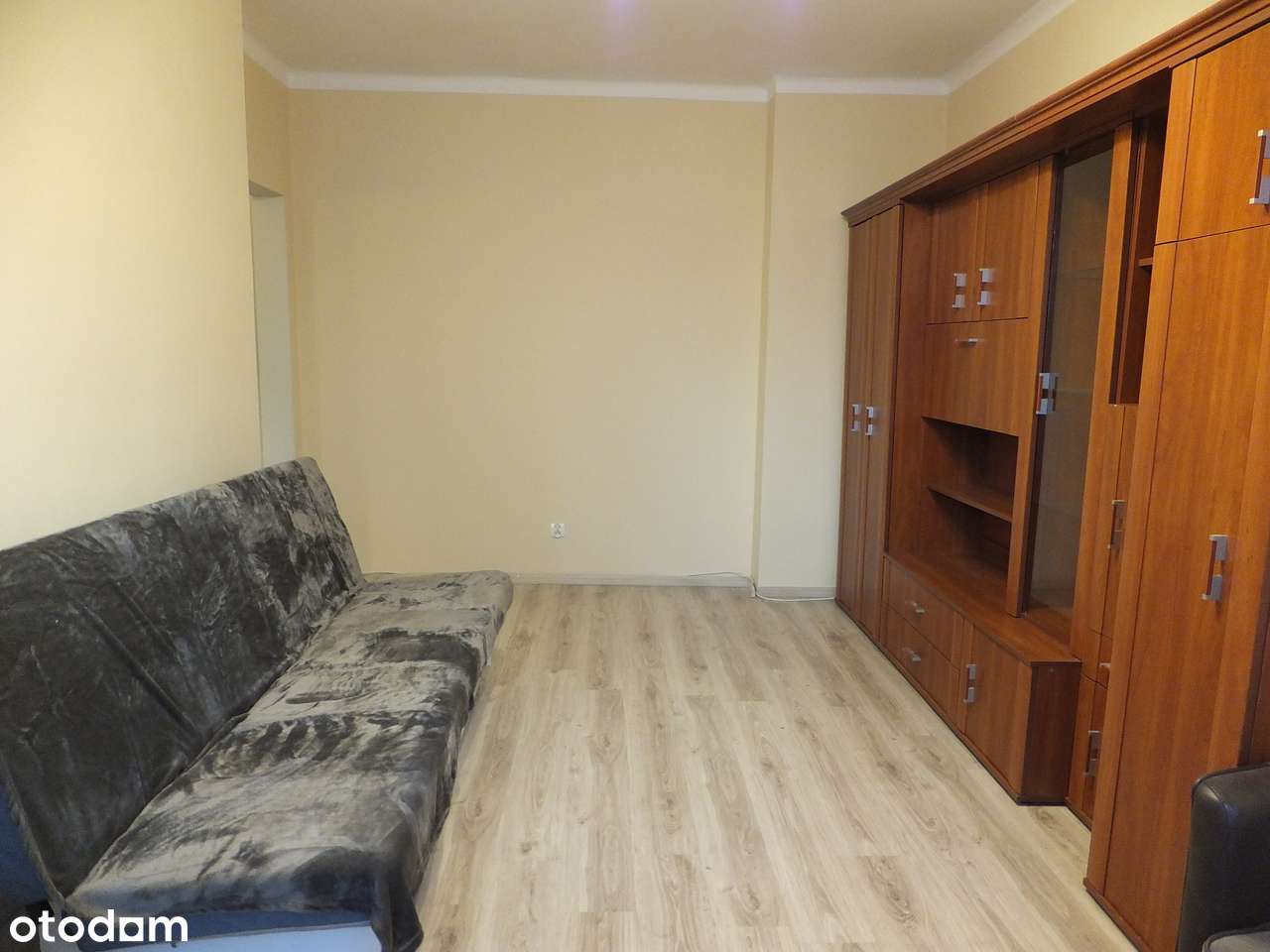 duża urzadządzona kawalerka do zamieszkania - Pełny obrazek: 4/18