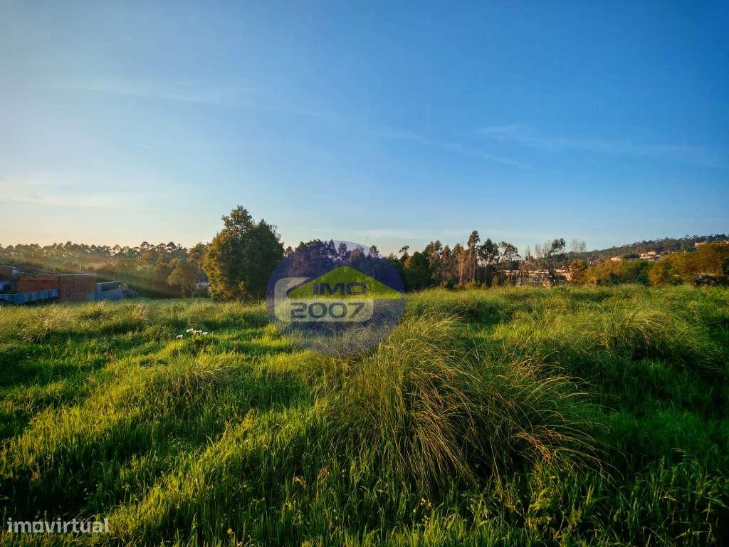 Excelente terreno com 1850m2 em Mozelos - Grande imagem: 3/16