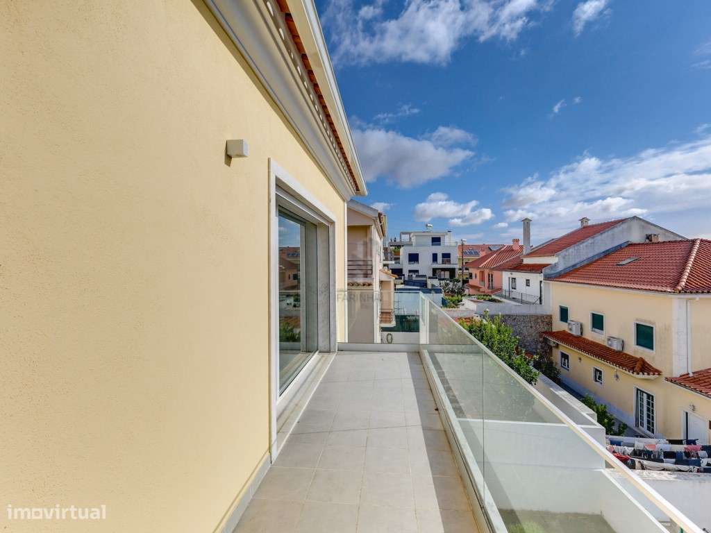 MORADIA T4 NOVA
Famões, moradia independente V4+1 nova com Jardim,...-45