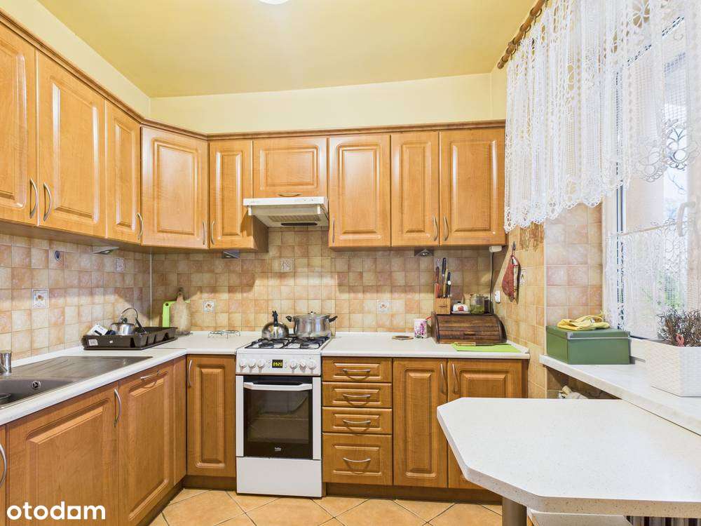 Dom jednorodzinny z pawilonem handlowym-6