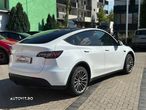 Tesla Model Y Long Range Dual Motor AWD - 2