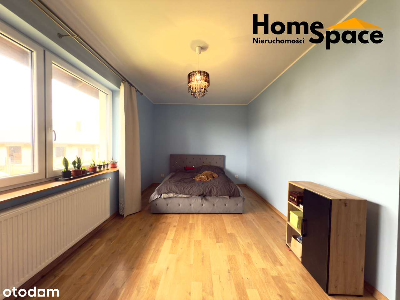 Dom z piękną działką w spokojnej okolicy!-5