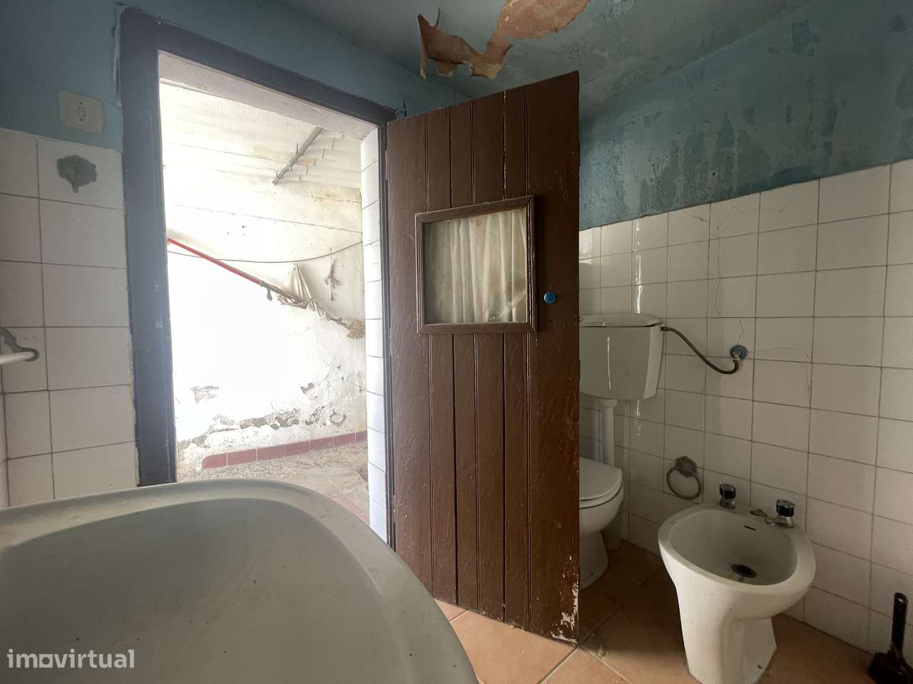 Moradia T2 na Vila com quintal-9